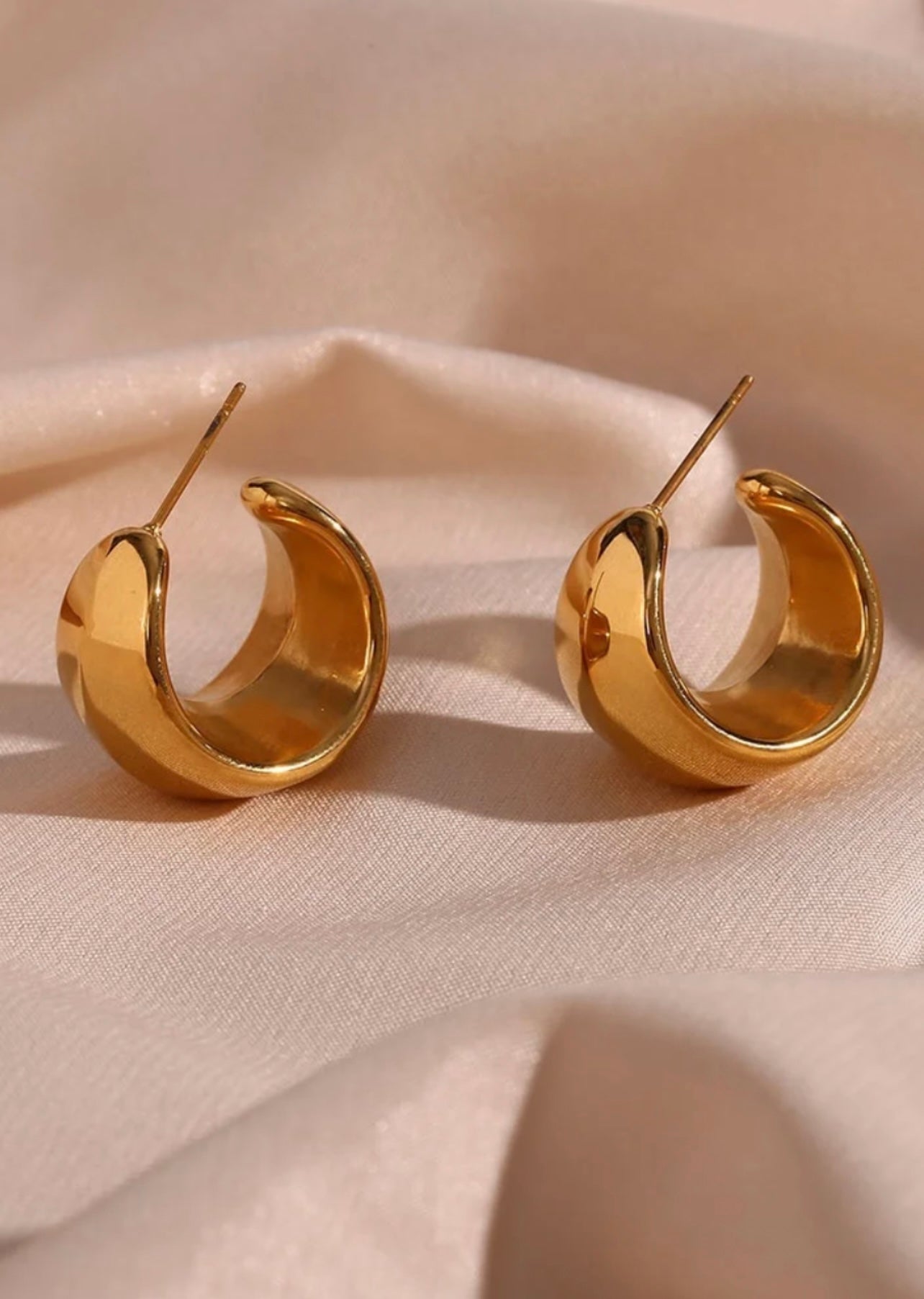 Marie Chunky Hollow Out Hoop Earrings